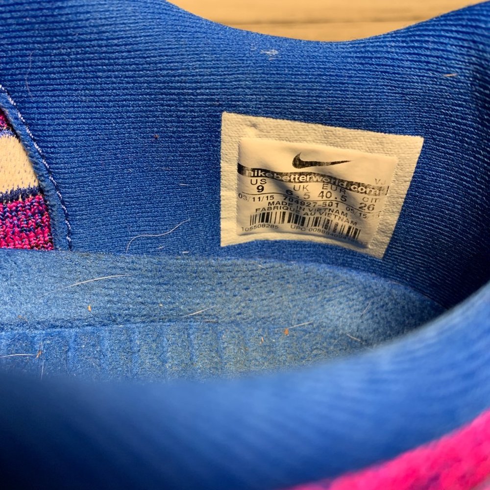 SOLD- Nike Roshe Pink and Blue Flyknit Womens 9 - Picture 8 of 8